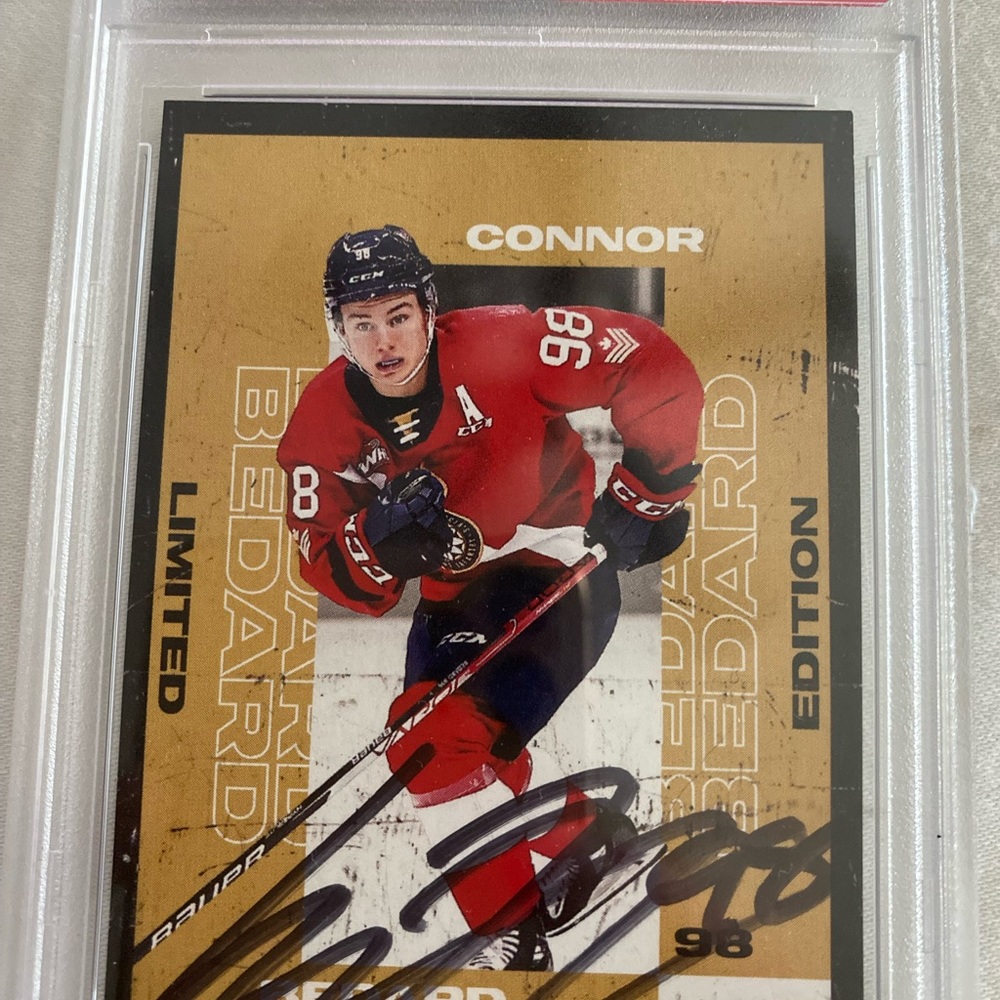 🔥🔥🔥CONNOR BEDARD Autographed Rookie Card PSA certified DNA 🧬 🔥🔥🔥